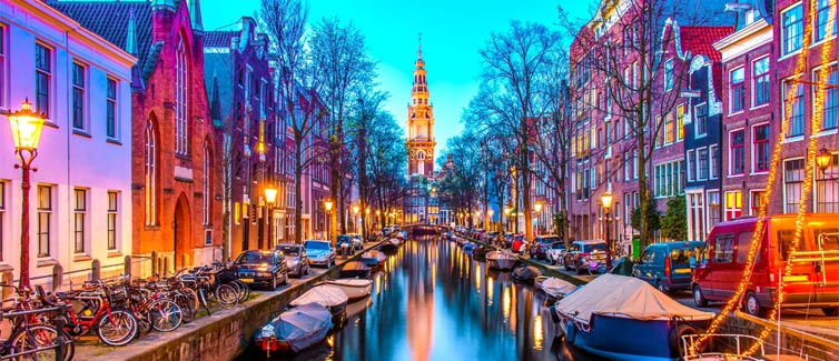 Colourful image of a canal in Amsterdam